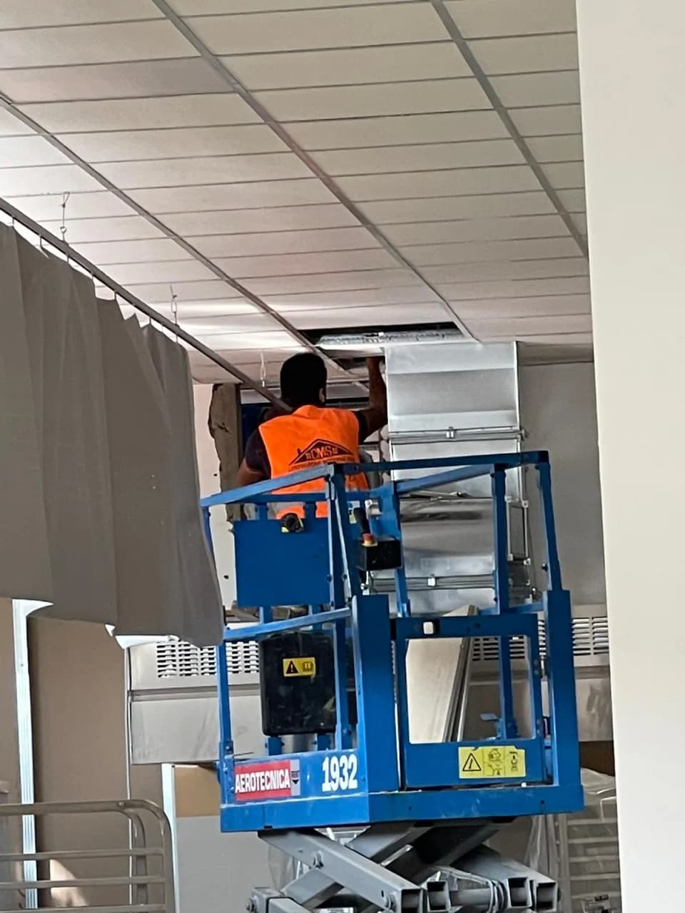 Autogrill Montepulciano Est · From construction to finishes 6